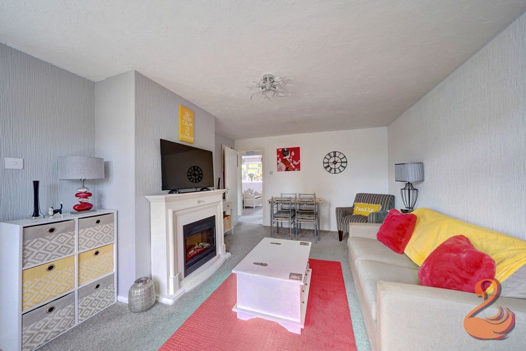 Property photo 3 of 19