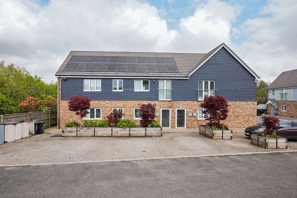 Property photo 1 of 44