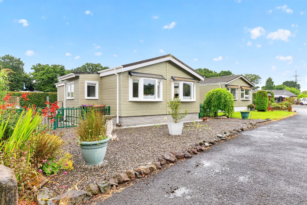 Property photo 1 of 25