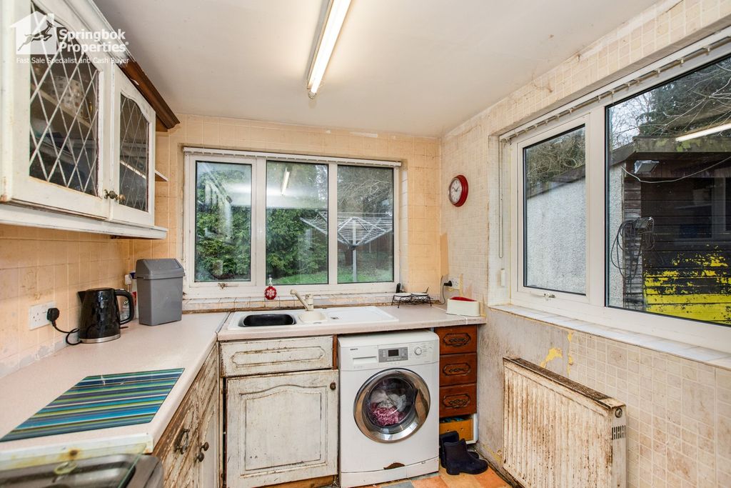 Property photo 3 of 11 Image 2