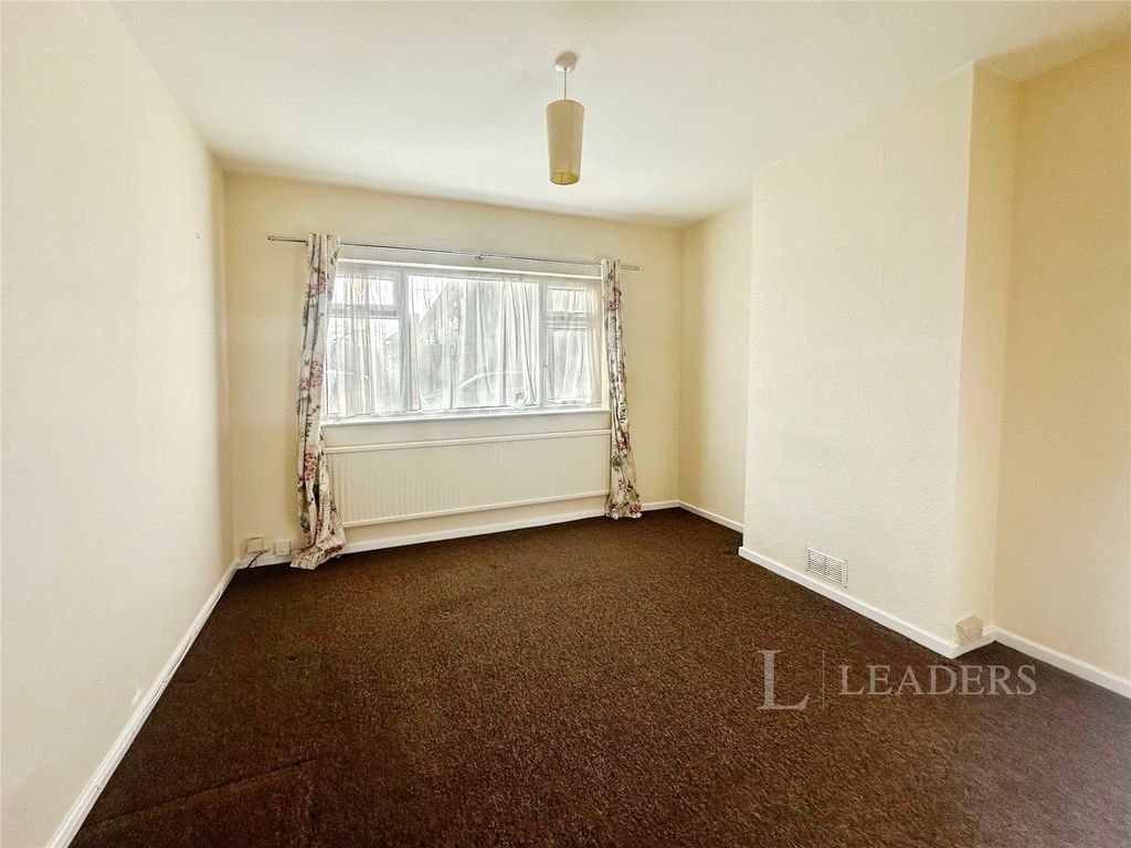 Property photo 3 of 6 Picture No. 04