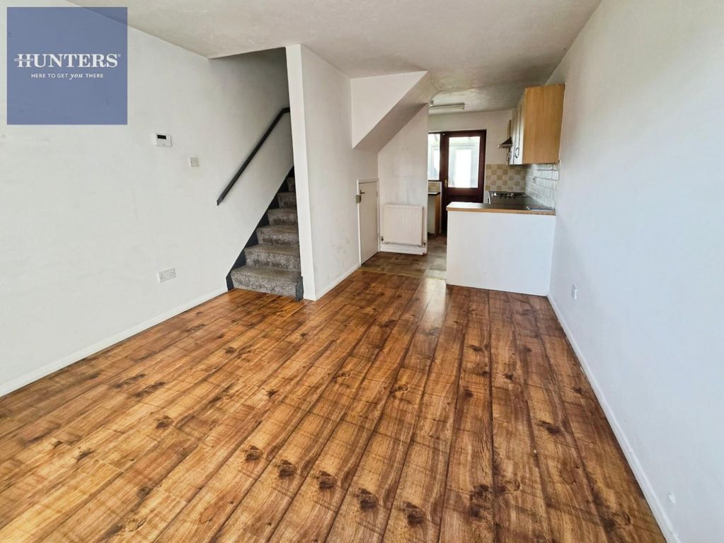 Property photo 2 of 13 Deb9c2Ae-31141.Jpg