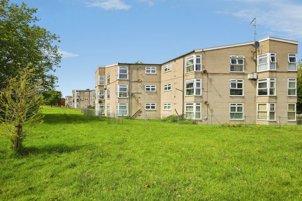 Property photo 1 of 8