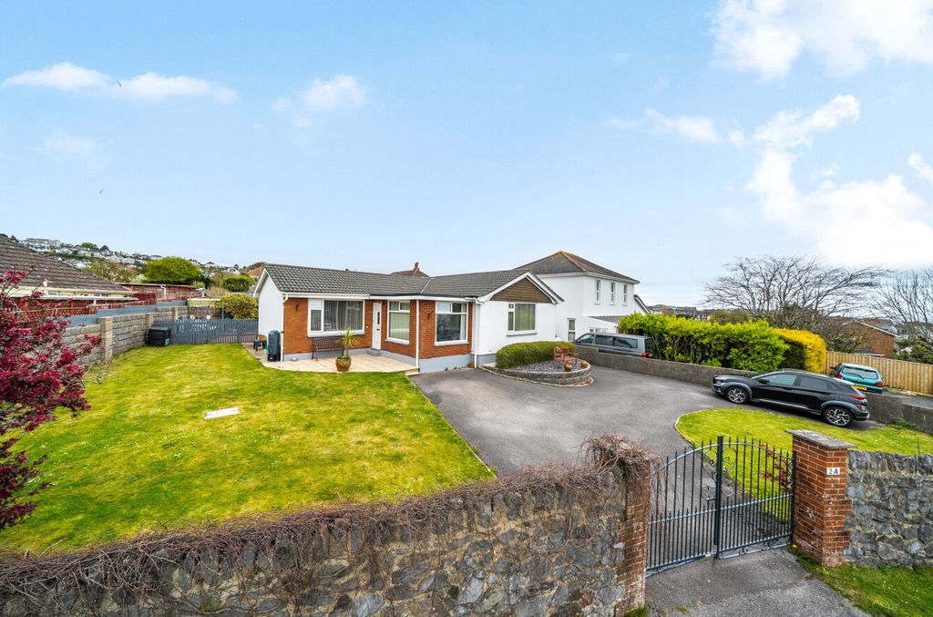 Property photo 1 of 24 1439833-1-69d7E32...
