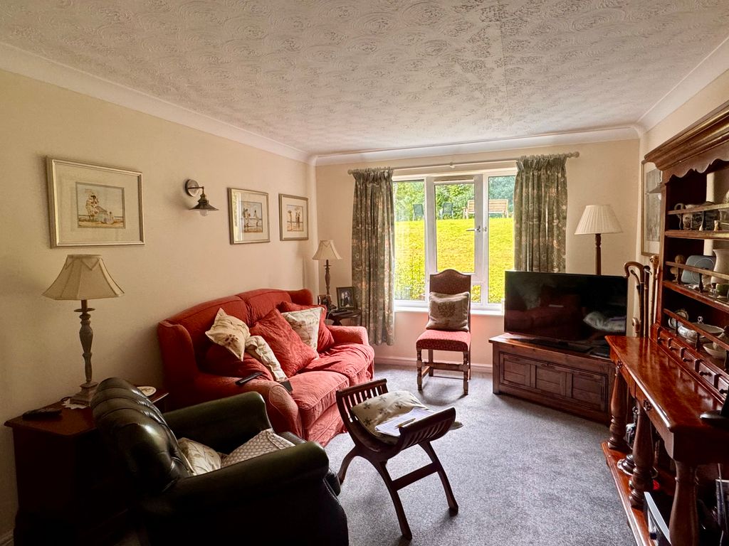 Property photo 3 of 10