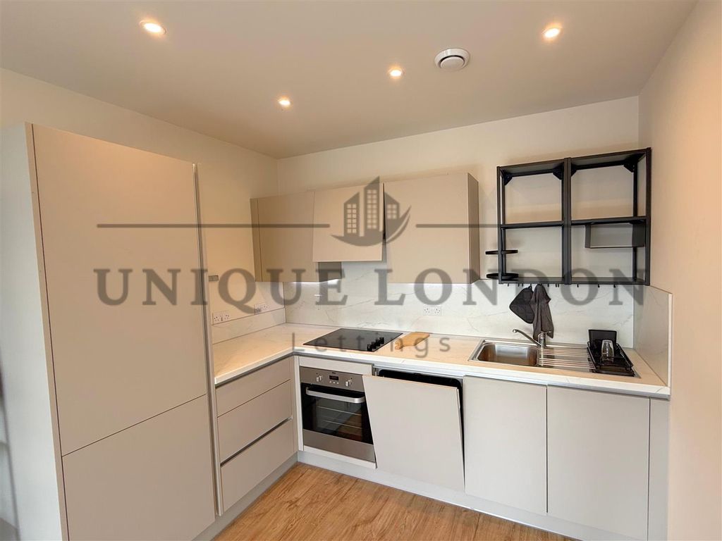 Property photo 2 of 9 243.Png