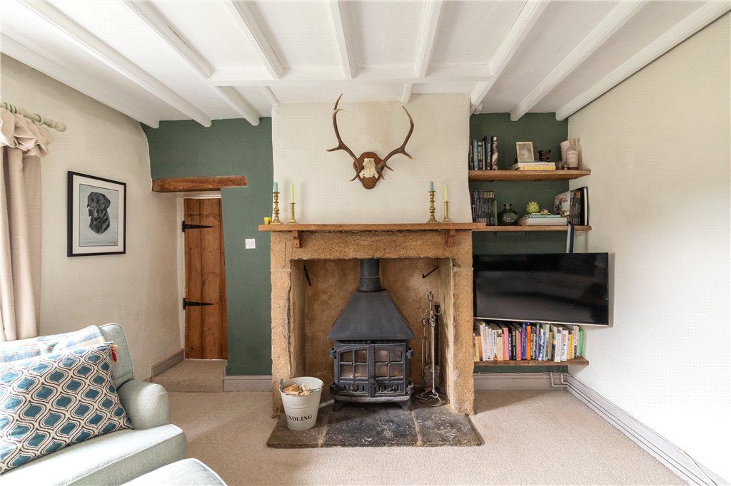 Property photo 3 of 22 Sitting Room