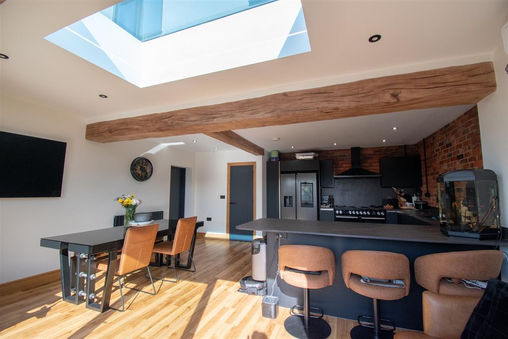 Property photo 2 of 25 Photo 17-03-2026, 11 23 15.Jpg