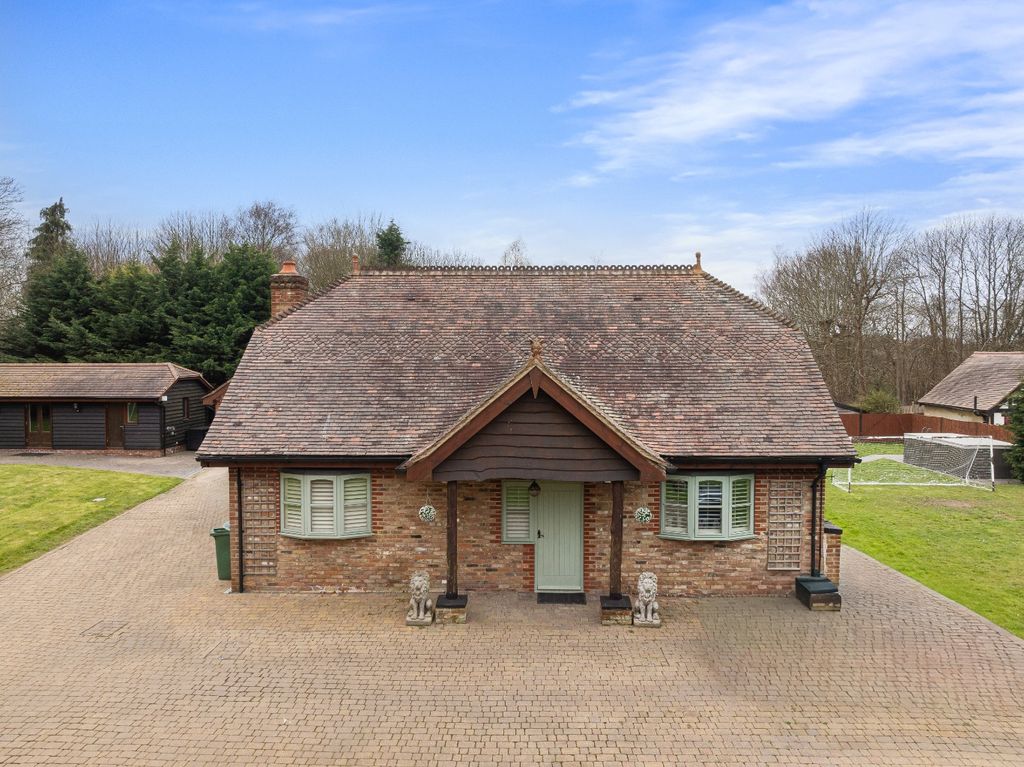 Property photo 2 of 42 4988072