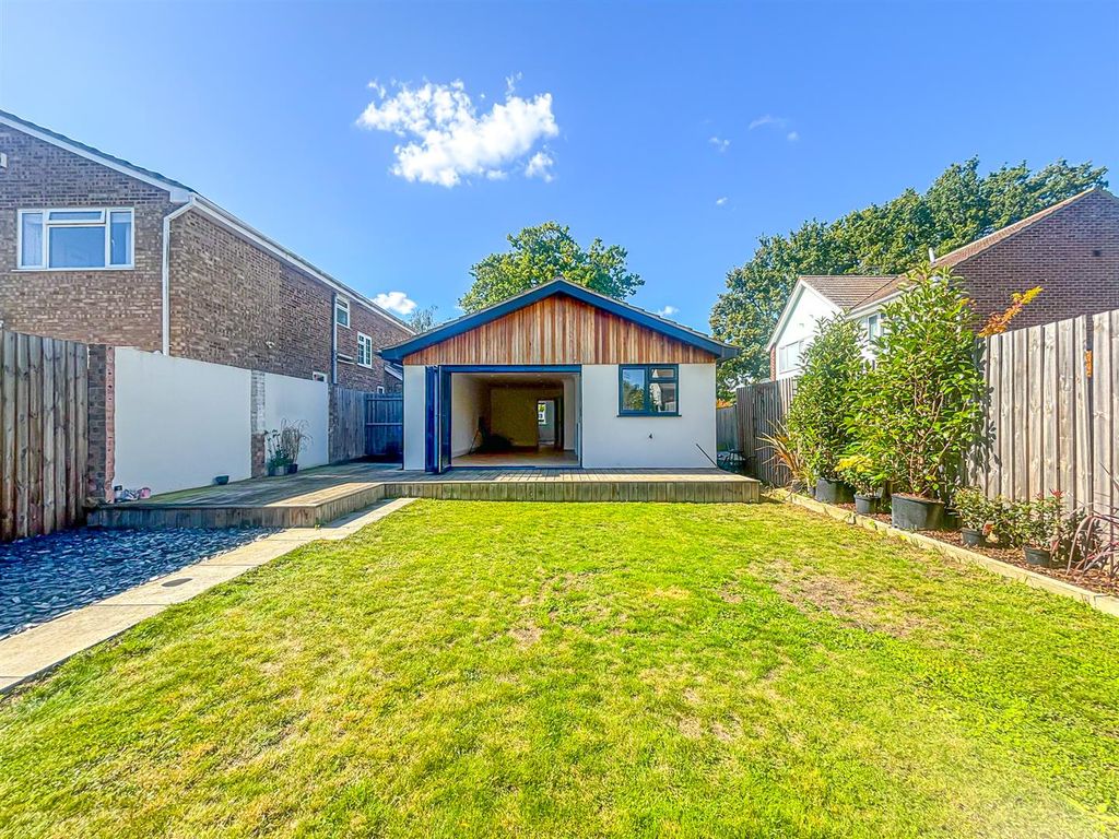 Property photo 2 of 18