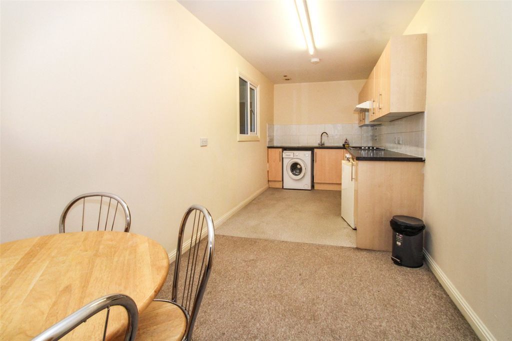 Property photo 3 of 13 Picture 3