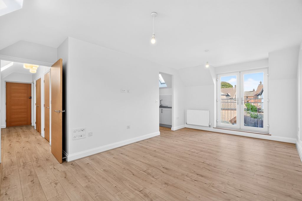 Property photo 3 of 14 Pbox-Img.Jpg