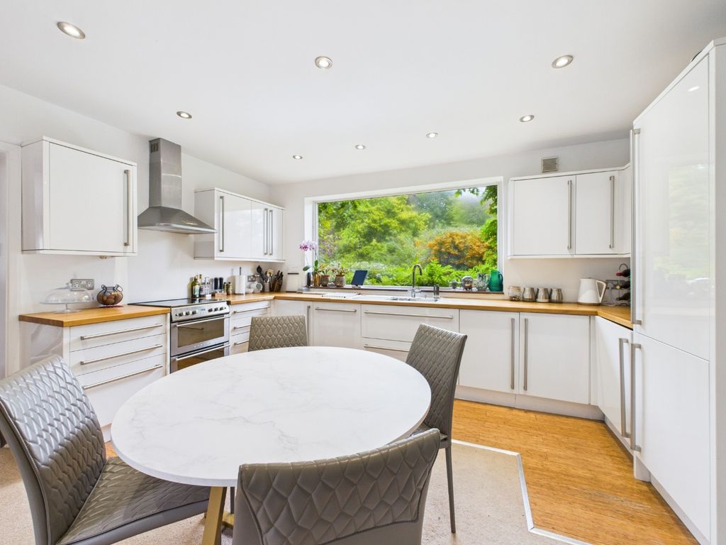 Property photo 1 of 13 4539720