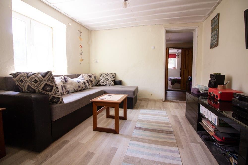 Property photo 1 of 37