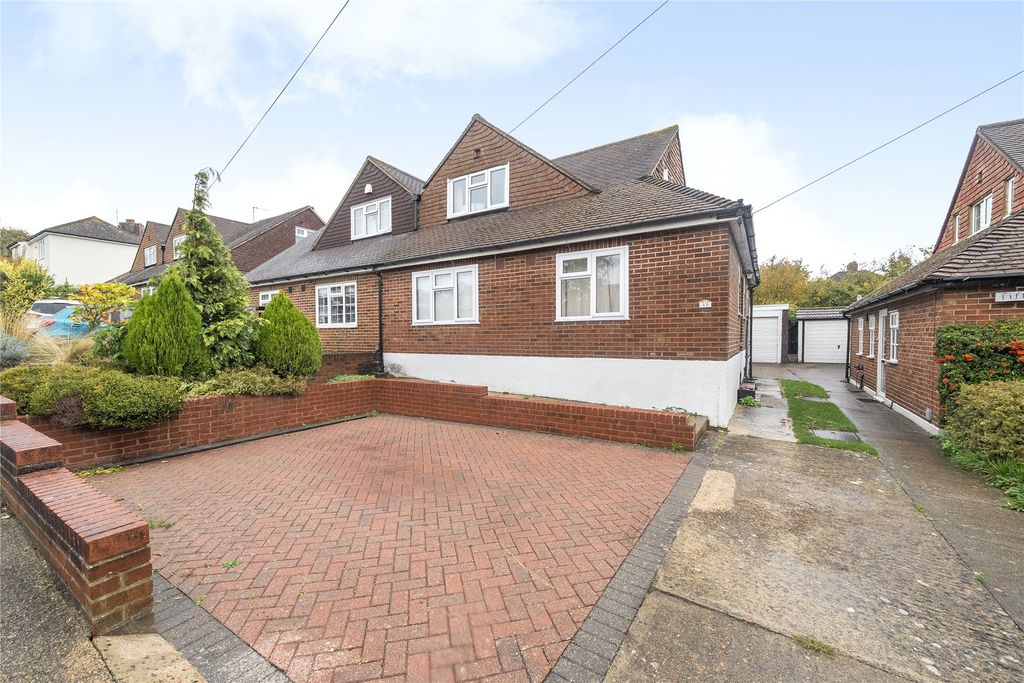 Property photo 1 of 19 Picture No. 01