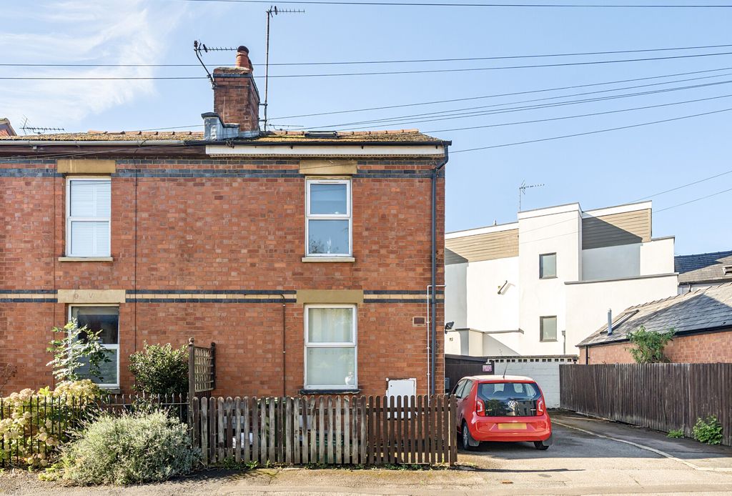 Property photo 1 of 10 1348290-17-68Baaa...