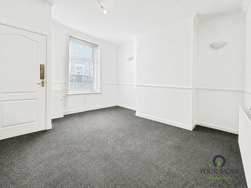 Property photo 2 of 8 Picture No. 09