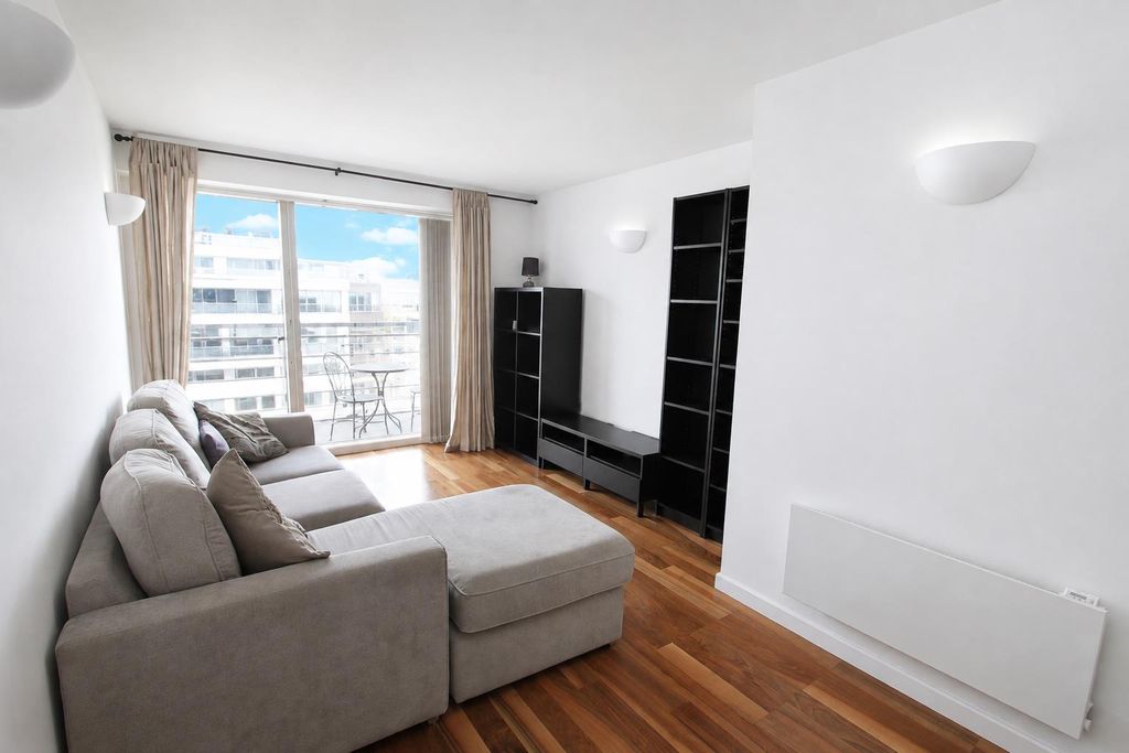 Property photo 1 of 1