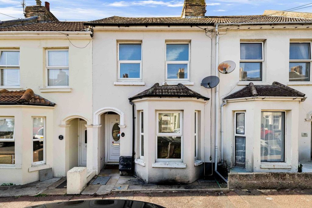 Property photo 1 of 15