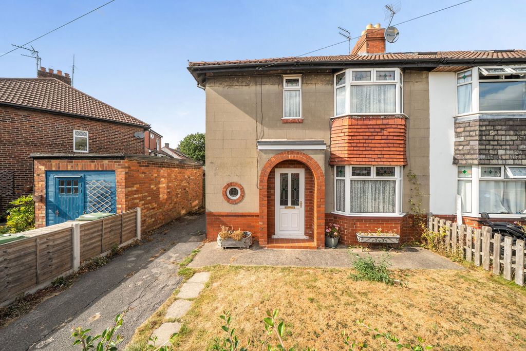 Property photo 1 of 19