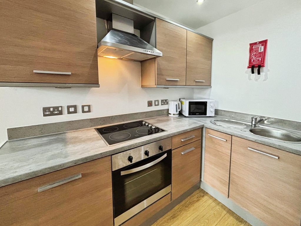 Property photo 2 of 5 Picture No. 15