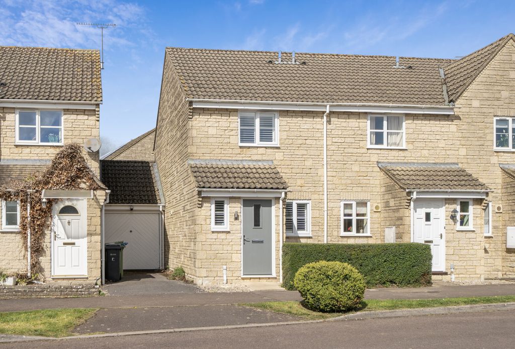 Property photo 1 of 18 1440681-18-69Dcdd...