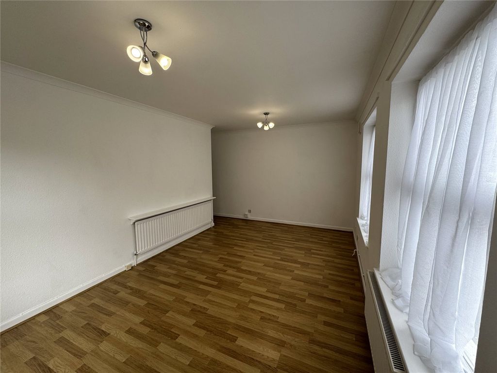 Property photo 3 of 11 Picture No. 16