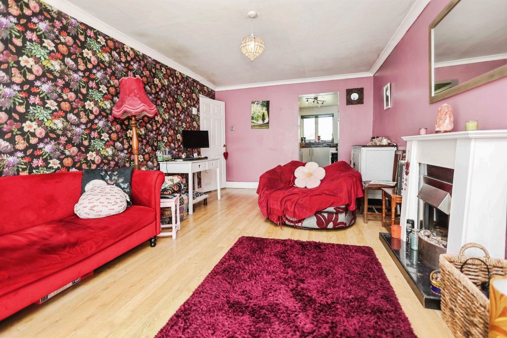 Property photo 3 of 15