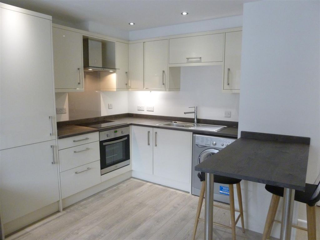 Property photo 1 of 6 Kitchen.Jpg