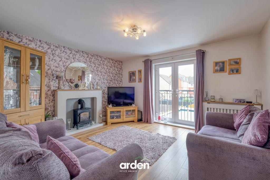 Property photo 2 of 12