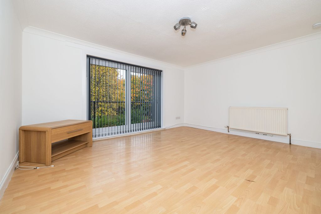 Property photo 2 of 8 Photo 2