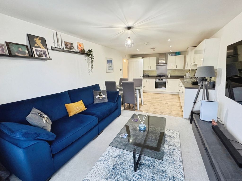 Property photo 2 of 12 Pbox-Img.Jpg