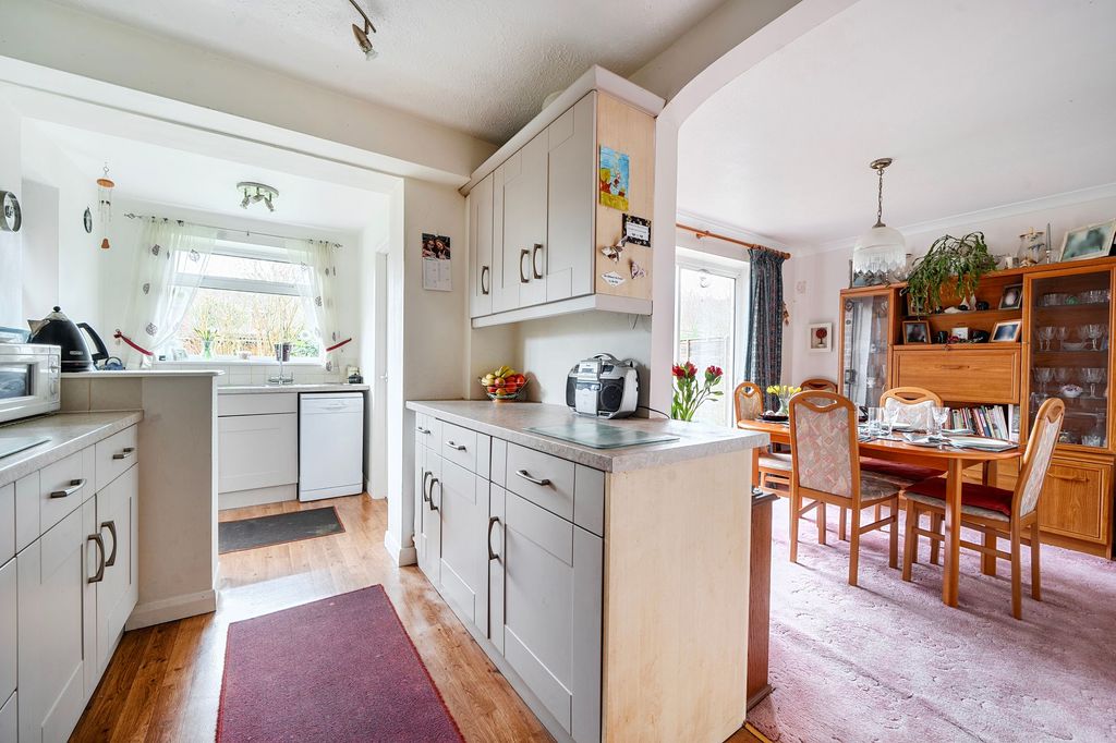 Property photo 2 of 11 Kitchen/Dining Room