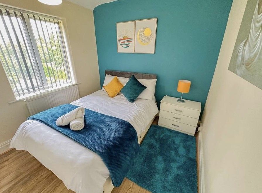 Property photo 3 of 12