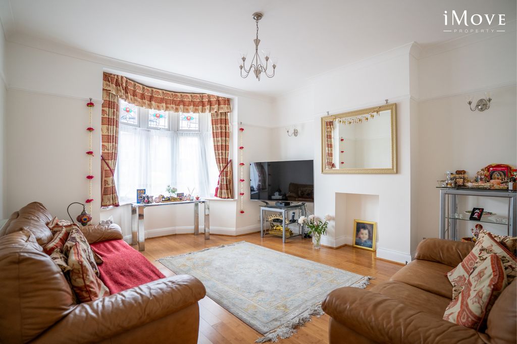 Property photo 2 of 15