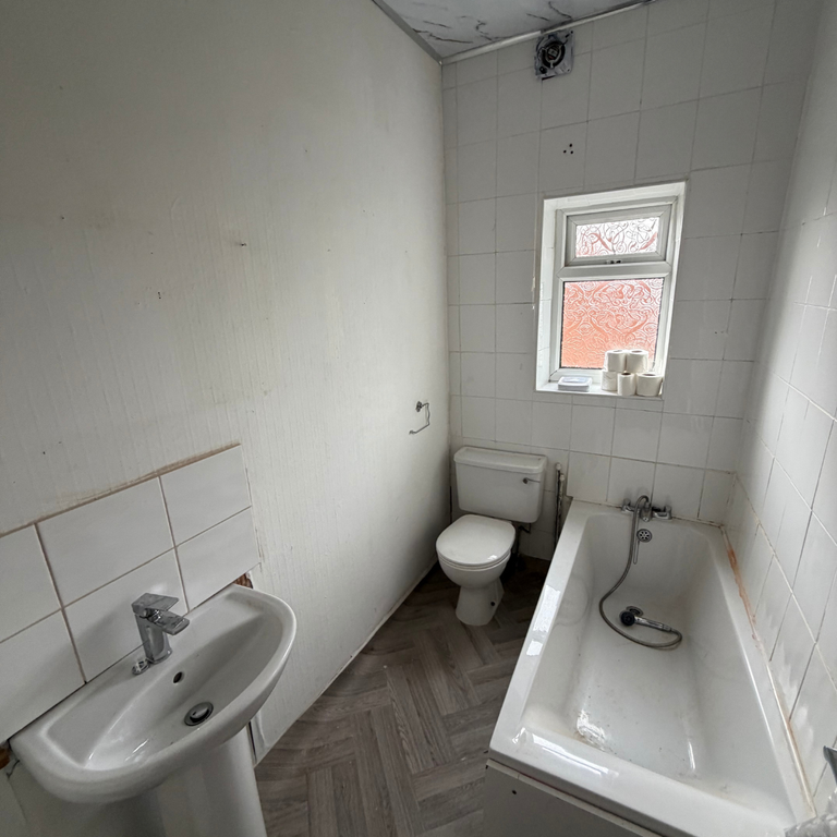 Property photo 3 of 3