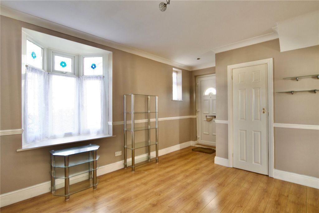 Property photo 3 of 28 Picture No. 10