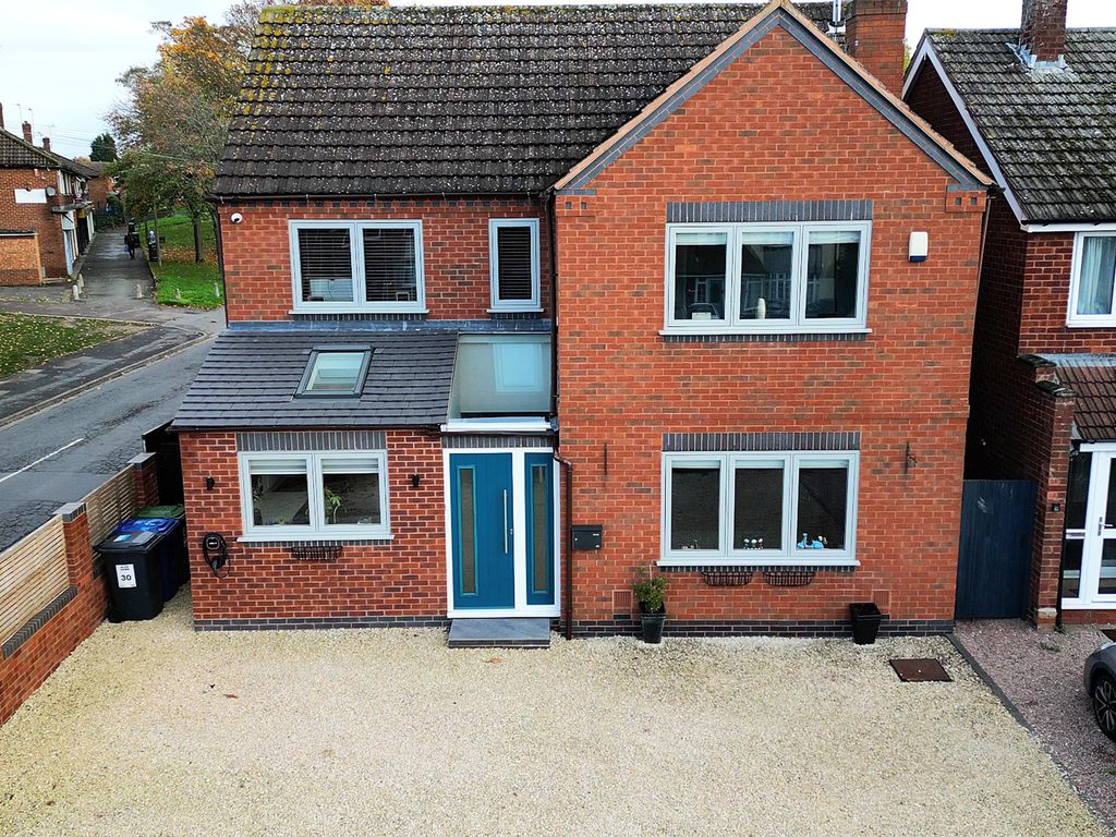 Property photo 1 of 32