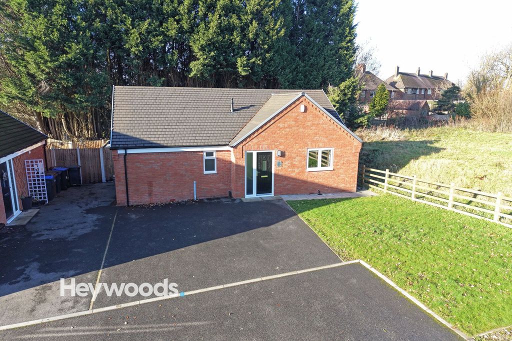 Property photo 1 of 37