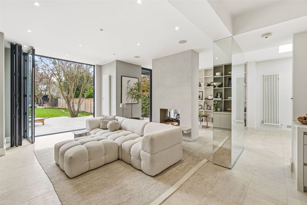 Additional image 6 of 5 bed semi-detached house for salePark Road, Hampton TW12
