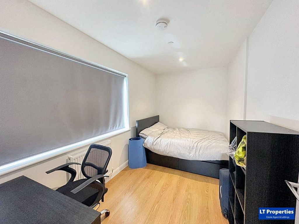 Property photo 3 of 10