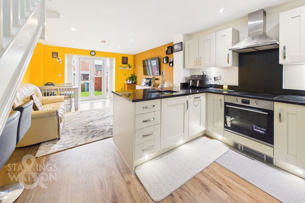 Property photo 3 of 20