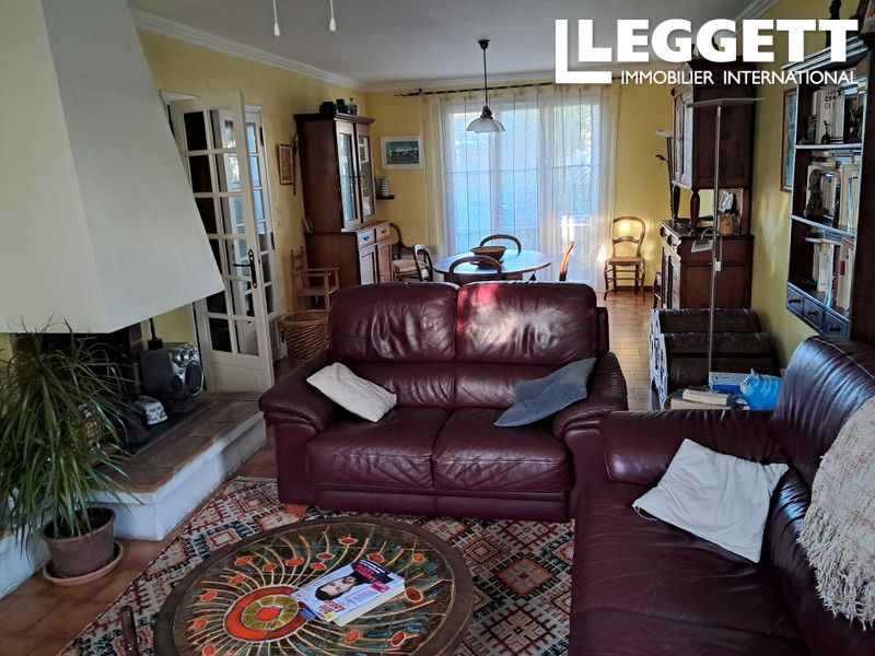 Property photo 3 of 10