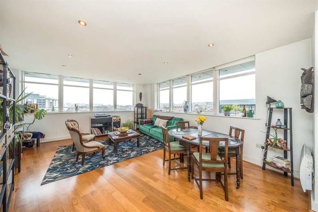 Property photo 2 of 6