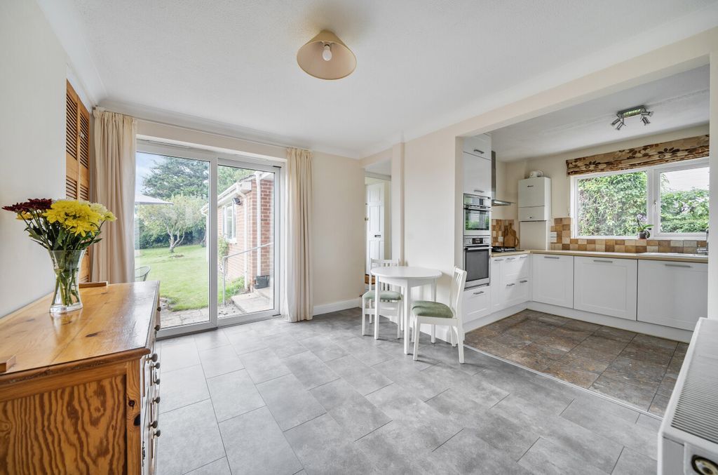 Property photo 2 of 14 1360591-24-68Dd0d...