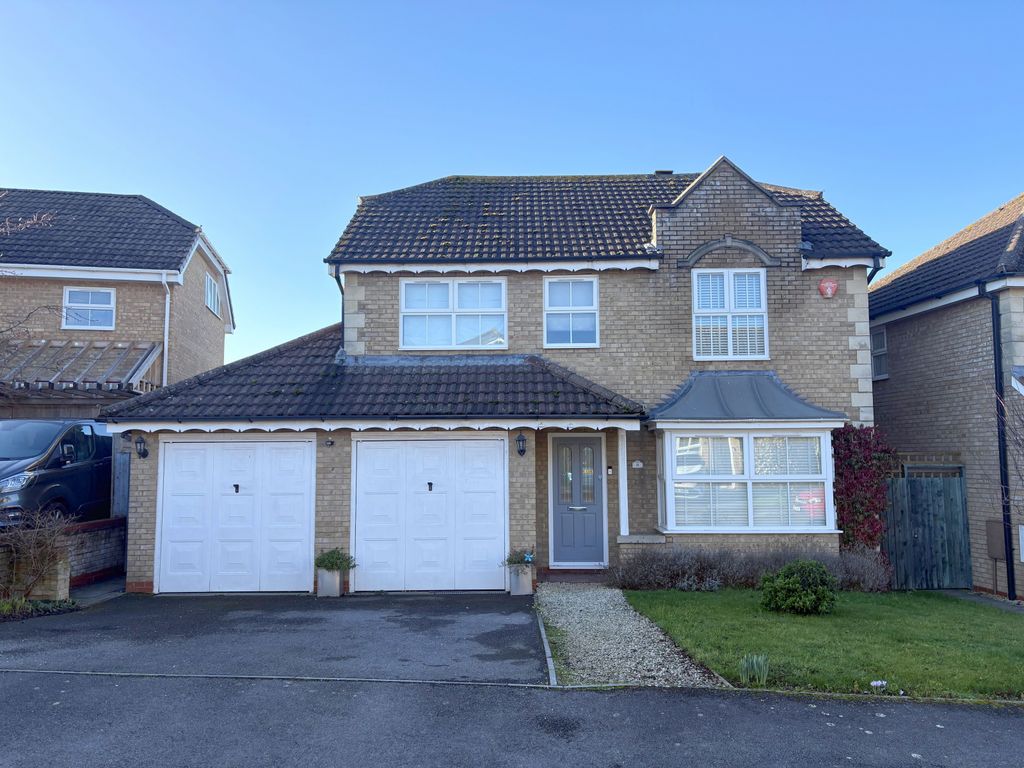 Property photo 1 of 24 4 Bedroom Detached House For Sale