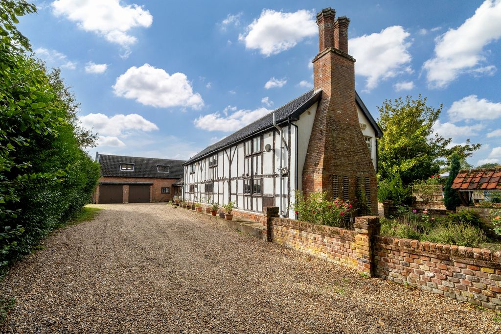 Property photo 1 of 35 Hhhastings Hall-11