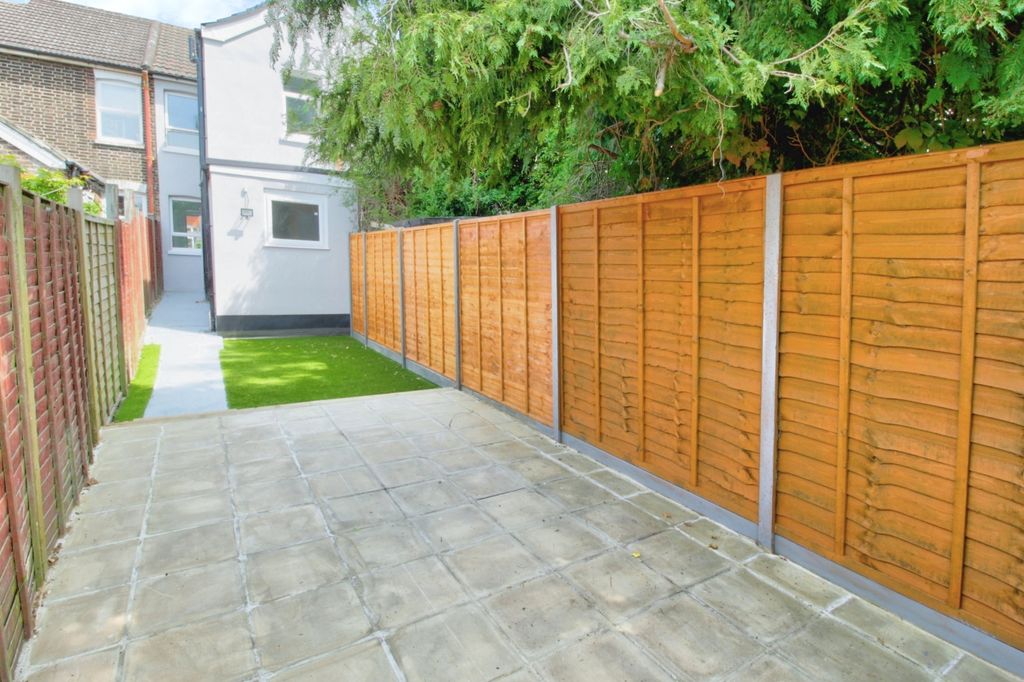 Property photo 1 of 16 Ad040030-35Nel6