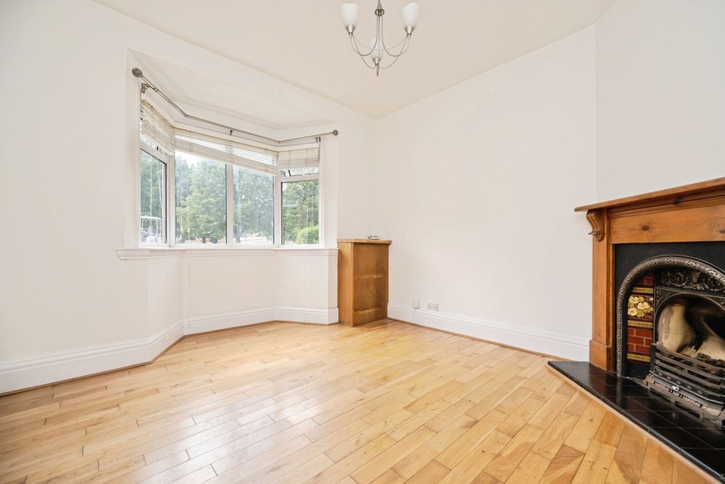 Property photo 2 of 20 Pbox-Img.Jpg