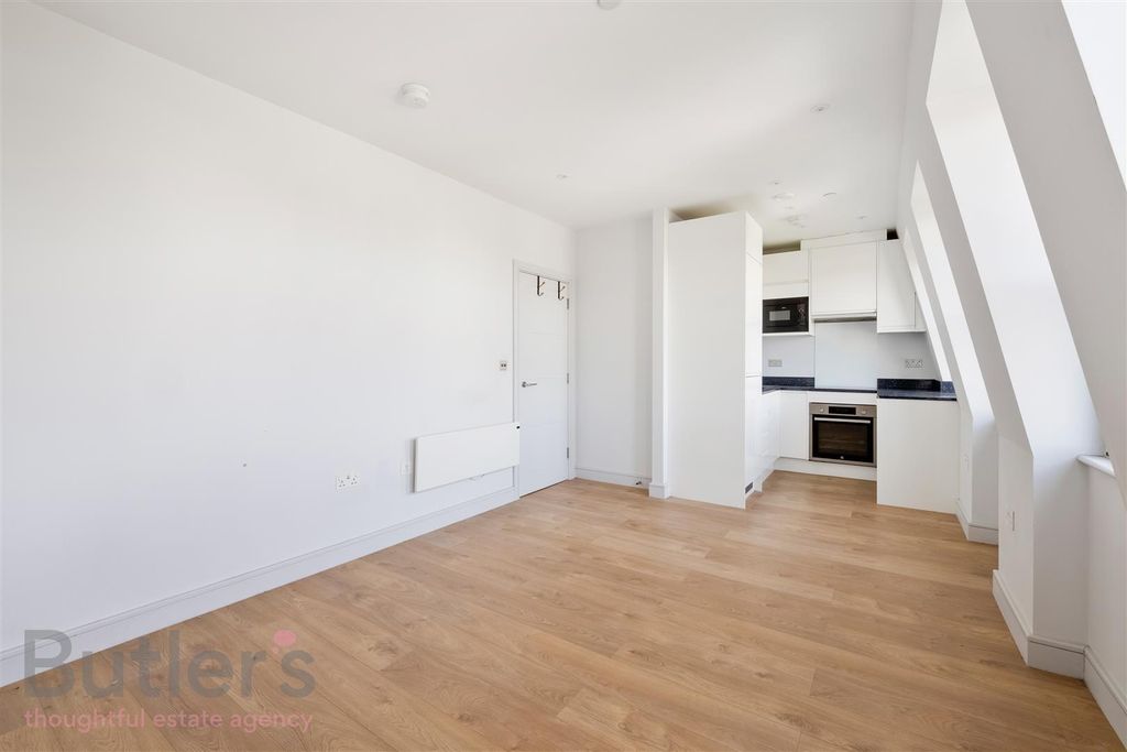 Property photo 3 of 11 Hs198A_F7-002_Wm.Jpg